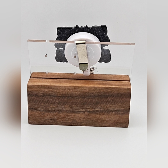 'Happy And You Know It' Badge Reel, NWOT - Picture 3 of 3